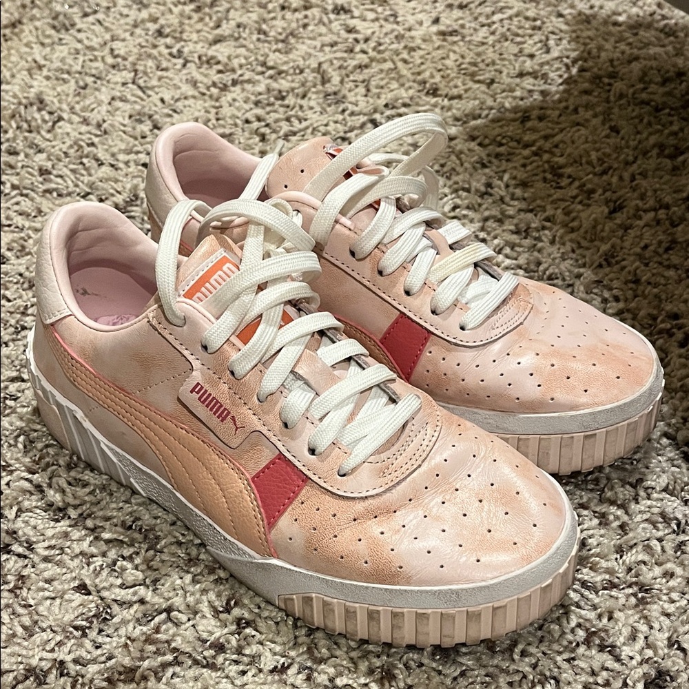 PUMA Women's Peach and Coral Sneakers